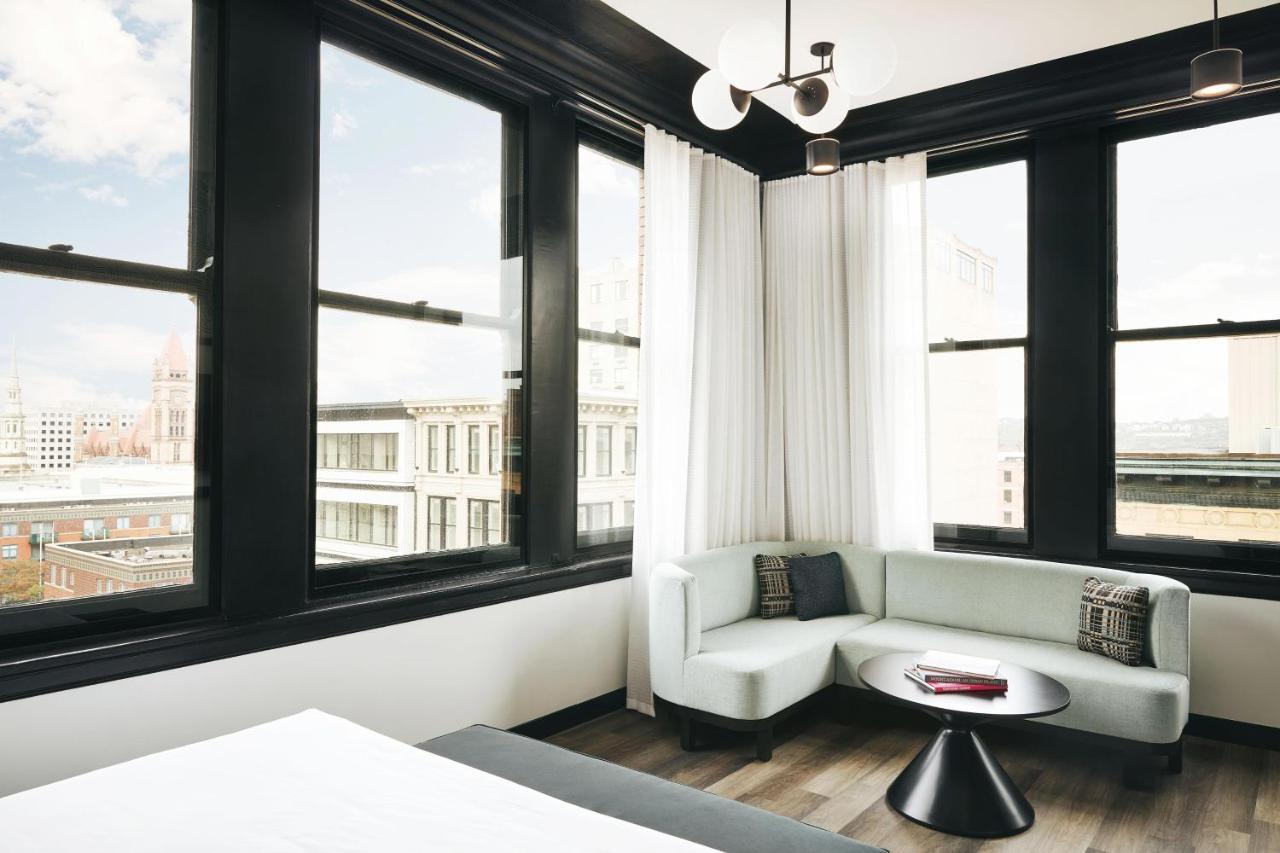 Kinley Cincinnati Downtown, A Tribute Portfolio Hotel Bagian luar foto